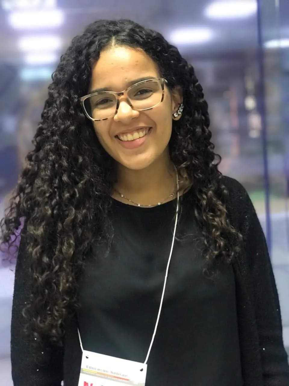 Pesquisas e competições, Equipe de robótica, Trabalho em equipe e inovação